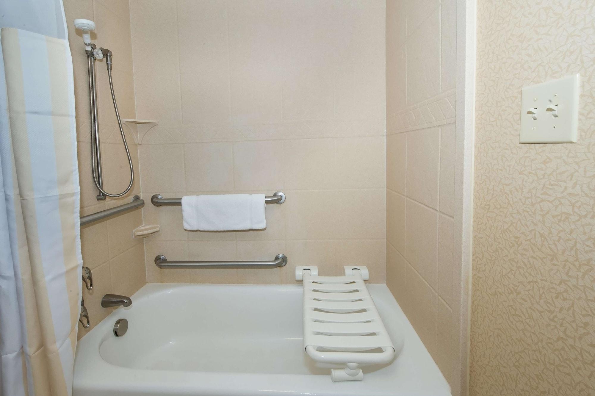 Hilton Garden Inn Columbia/Northeast Esterno foto